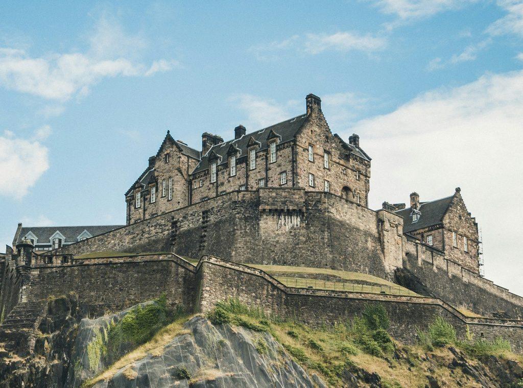 Discover Edinburgh’s Royal and Medieval Charm