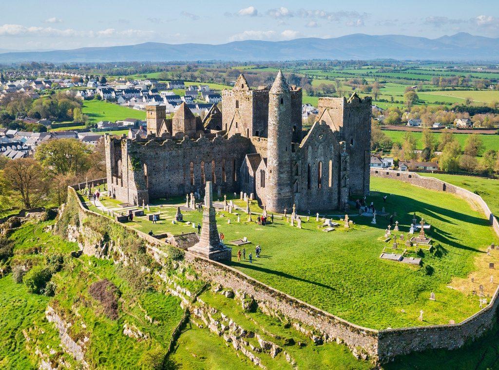 Discover the Rock of Cashel